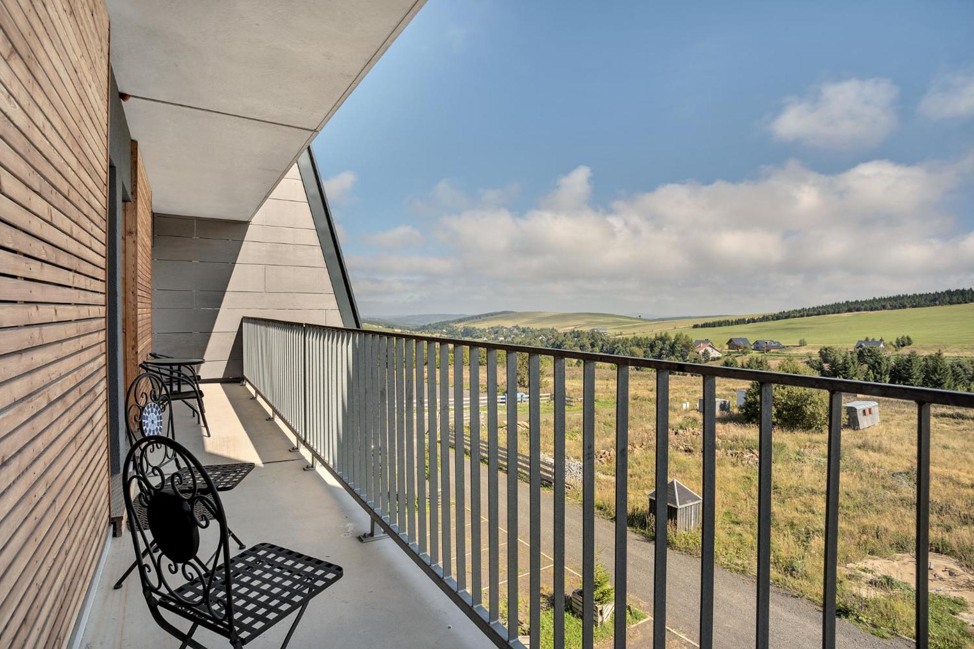 Mountain Apartments Klinovec Hexagon Loučná pod Klínovcem Exterior foto